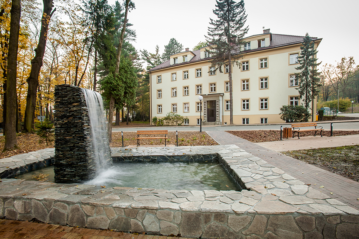 Fotografia reklamowa BIelsko szpital w Bystrej, www.szpitalbystra.pl, Centrum Pulmonologii i Torakochirurgii w Bystrej, fotograf czechowice dziedzice, fotograf bielsko, fotograf kraków, fotograf Pszczyna, fotografia, fotografia reklamowa, www.magiaobrazu.com, zdjecia reklamowe, fotografia reklamowa bielsko-biala, zdjecia architektury bielsko, fotografia budynkow slask, zdjecia produktowe, reklama, fotograf reklamowy czechowice, fotografia reklamowa bielsko, fotograf slask, fotografia reklama bielsko, fotografia komercyjna, fotografia kreatytwna, fotograf kreacja, Anna i Jacek Bieniek, fotografia wizerunek, fotografia czechowice, fotograf czechowice, fotografia bielsko, zdjecia slask, www.magiaobrazu.com