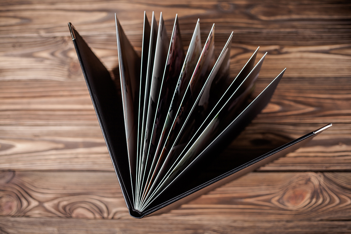 fotografia reklamowa slask, zdjecia reklamowe slask, fotograf reklamowy slask, zdjecia reklamowe bielsko, fotografia reklamowa bielsko, fotograf reklamowy bielsko, dobry fotograf bielsko, fotoksiazka; fotoalbum slubny; ksiazka slubna; piekna pamiatka; pamiatka slubna; pamiatka ze slubu; fotografia ślubna, www.magiaobrazu.com, plener ślubny, fotograf ślubny Śląsk, zdjęcia ślubne Bielsko, fotograf ślubny Kraków; sesja ślubna bielsko, zdjęcia ślubne; Dwoch fotografow na slub