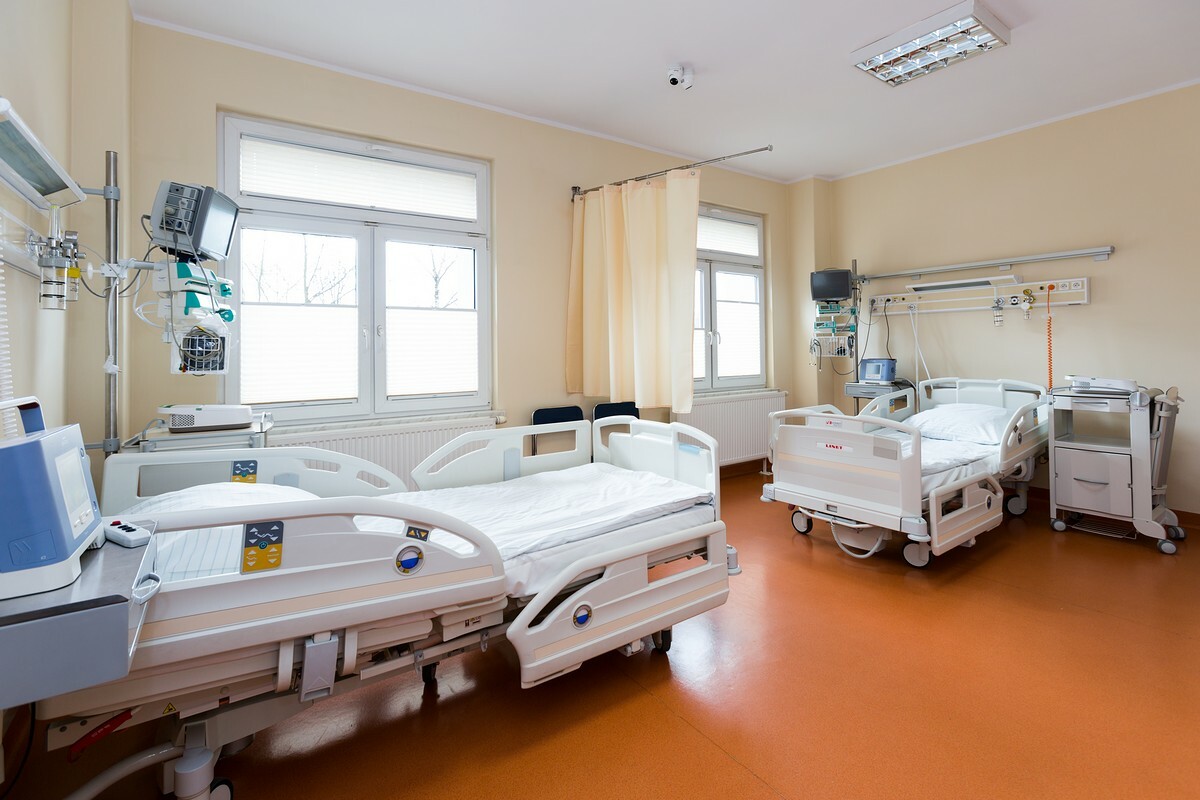 Zdjecia architektury Bielsko - Szpital w Bystrej szpital bystra, szpital w bystrej, centrum pulmonologii i torakochirurgii w bystrej, fotografia reklamowa bielsko-biala, zdjecia architektury bielsko, fotografia budynkow slask, zdjecia produktowe bielsko, fotograf reklamowy czechowice bielsko, fotografia reklamowa bielsko, fotograf slask, fotografia reklama bielsko, fotografia komercyjna bielsko, fotografia kreatywna bielsko, Magia Obrazu, Anna i Jacek Bieniek, fotografia czechowice, fotograf czechowice, fotografia bielsko, zdjecia slask, www.magiaobrazu.com