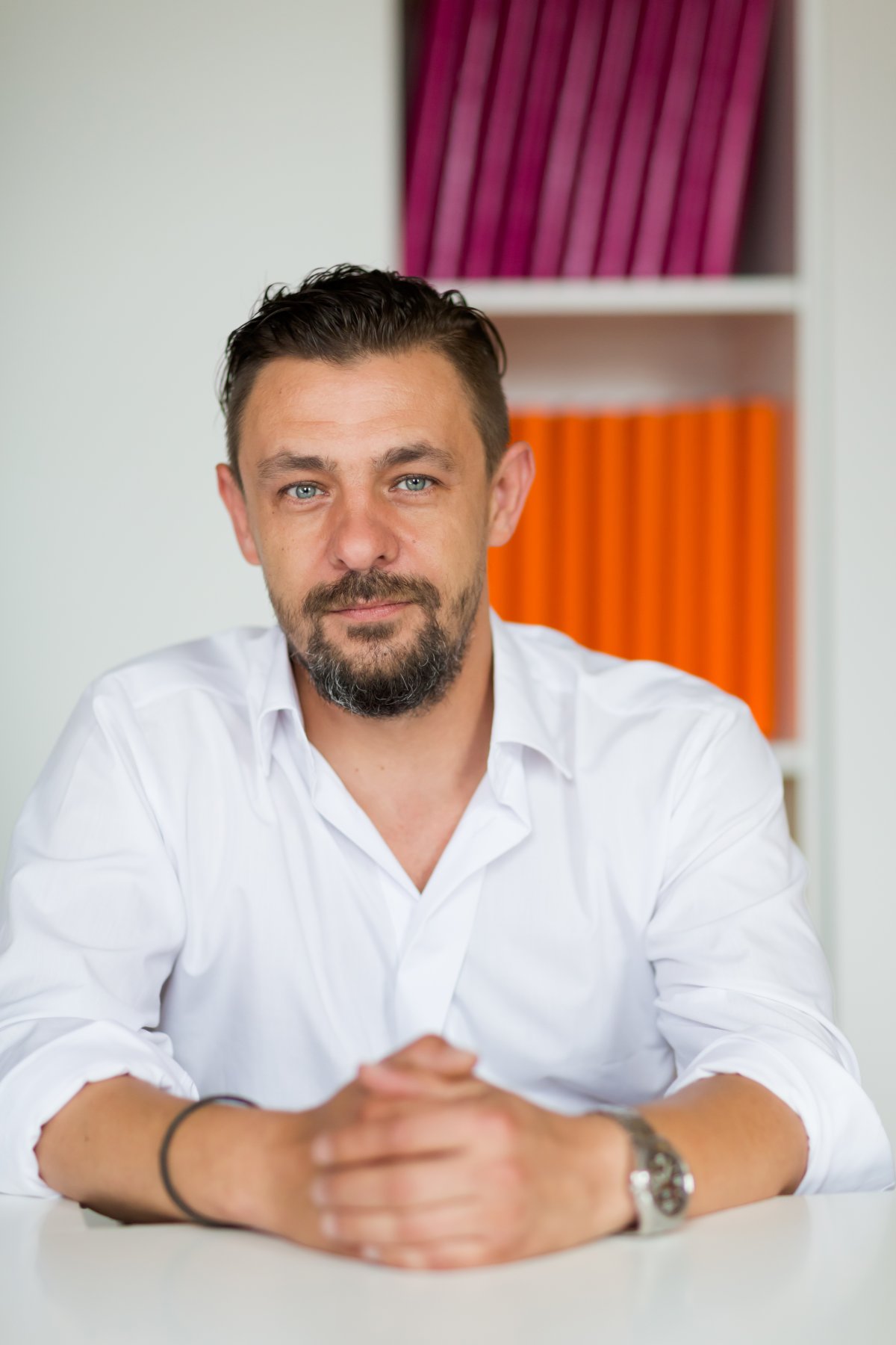 Portret biznesowy Bielsko sesja brandingowa bielsko, sesje brandingowe slask, sesja wizerunkowa pszczyna, sesje wizerunkowe pszczyna, fotografia wizerunkowa pszczyna, personal branding slask, portret biznesowy bielsko, portret biznesowy bielsko, sesja biznesowa bielsko, fotografia wizerunkowa bielsko, fotografia czechowice, fotografia portretowa bielsko, sesja biznesowa katowice, fotografia portretowa bielsko, fotografia reklamowa bielsko, fotografia reklamowa bielsko, fotograf czechowice, fotografia bielsko, zdjecia slask