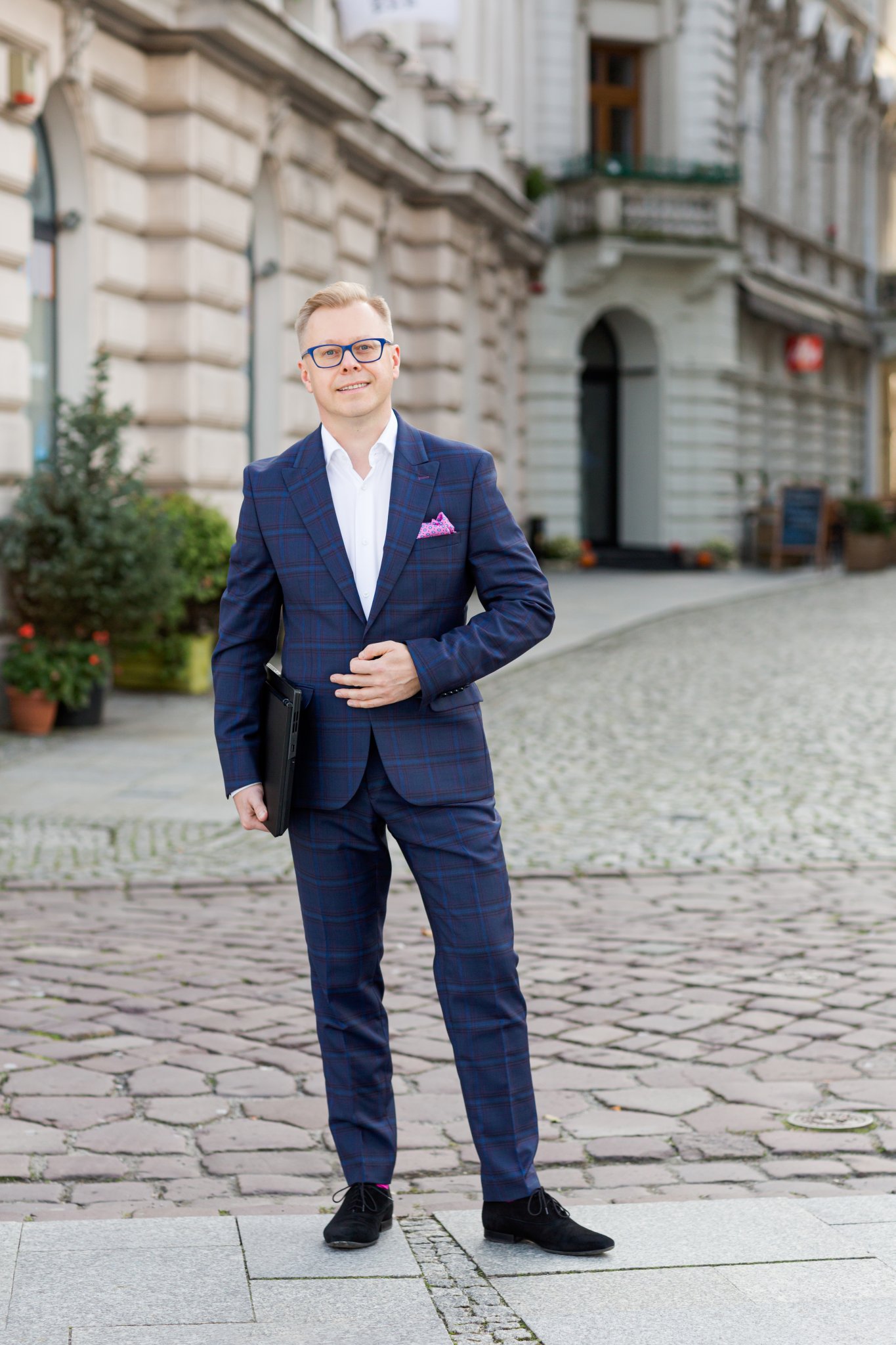 Sesja biznesowa - sesja wizerunkowa Bielsko sesja wizerunkowa bielsko, portret biznesowy bielsko, portret biznesowy bielsko, meska sesja portretowa bielsko, sesja biznesowa bielsko, fotografia wizerunkowa bielsko, fotografia czechowice, fotografia portretowa bielsko, sesja biznesowa katowice, zdjecia portretowe, fotografia brandingowa bielsko, fotograf ludzi slask, fotografia reklamowa bielsko, fotograf czechowice, fotografia bielsko, sesje biznesowe bielsko, www.jacekbieniek.com