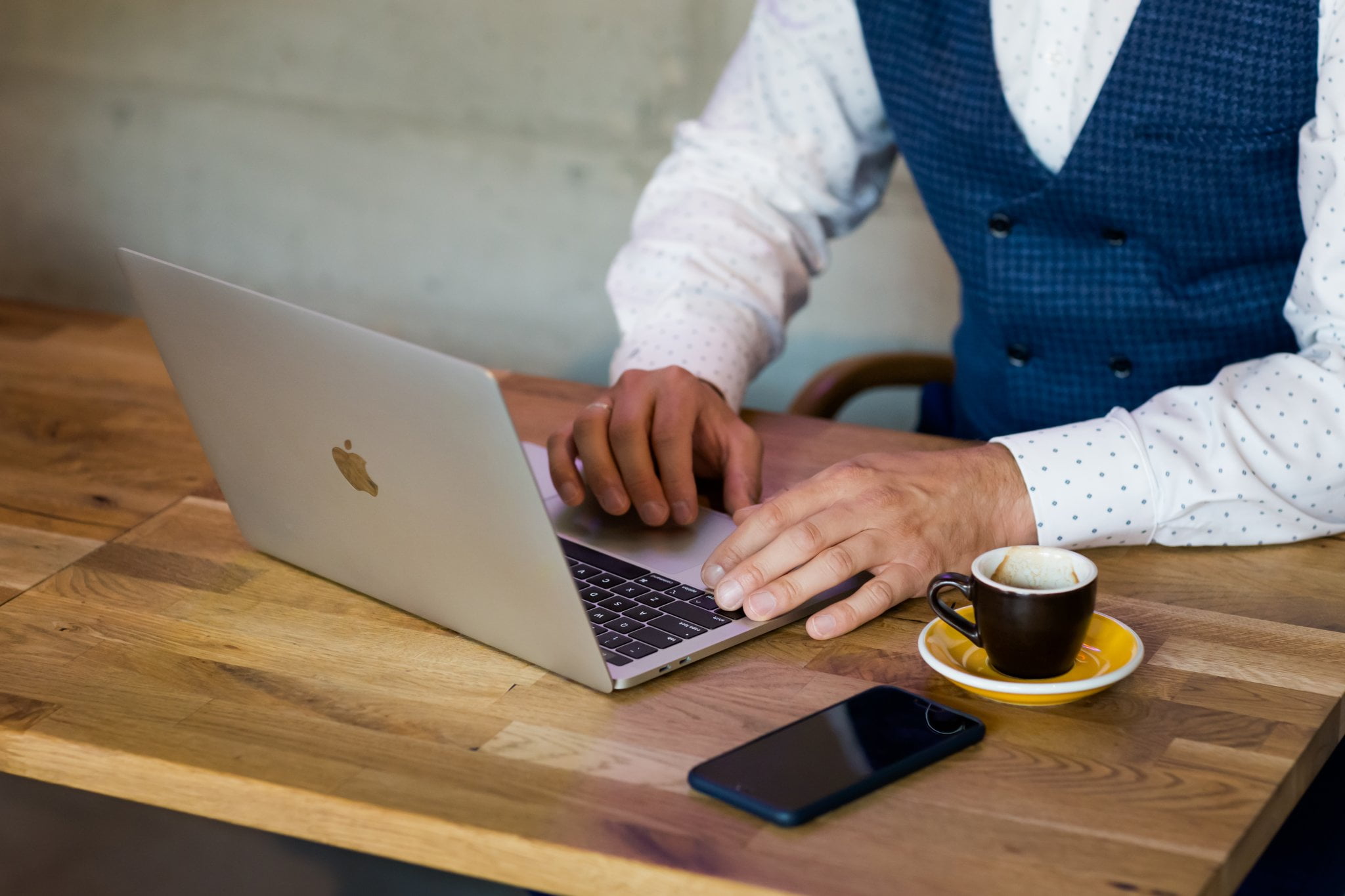 Fotografia biznesowa Bielsko - Marka w necie Fotografia biznesowa Bielsko, portret biznesowy bielsko, portret biznesowy bielsko, meska sesja portretowa bielsko, sesja biznesowa bielsko, fotografia wizerunkowa bielsko, fotografia czechowice, fotografia portretowa bielsko, sesja biznesowa katowice, zdjecia portretowe, fotografia brandingowa bielsko, fotograf ludzi slask, fotografia reklamowa bielsko, fotograf czechowice, fotografia bielsko, sesje biznesowe bielsko, www.jacekbieniek.com