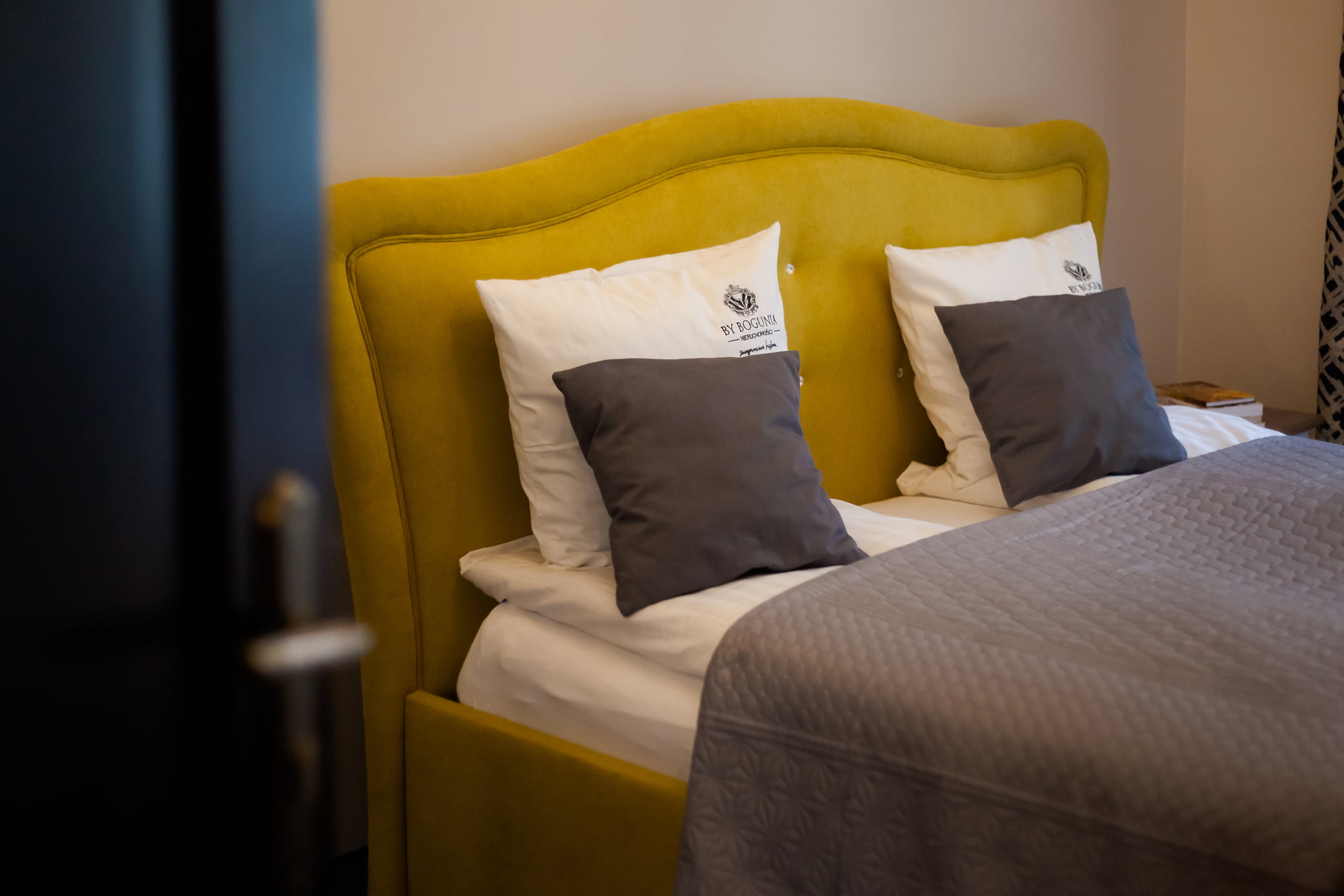 Sesje nieruchomości Bielsko, sesje nieruchomosci Bielsko, apartamenty bielsko, By Bogunia Bielsko, sesja apartamentow bielsko, zdjecia apartamentow bielsko, zdjecia hoteli bielsko, zdjecia dla hoteli slask, fotografia hoteli slask, fotograf hotel slask, Zdjecia architektury Bielsko, Fotografowanie wnetrz mieszkan bielsko, zdjecia dla hoteli slask, fotografowanie nieruchomosci bielsko, sesje architektury pszczyna, zdjecia mieszkan pszczyna, zdjecia nieruchomosci slask, fotografia architektury slask, magiaobrazu, dobry fotograf bielsko, fotografia reklamowa bielsko, zdjecia reklamowe bielsko, zdjecia reklamowe slask, zdjecia mieszkan bielsko, fotografia reklamowa slask