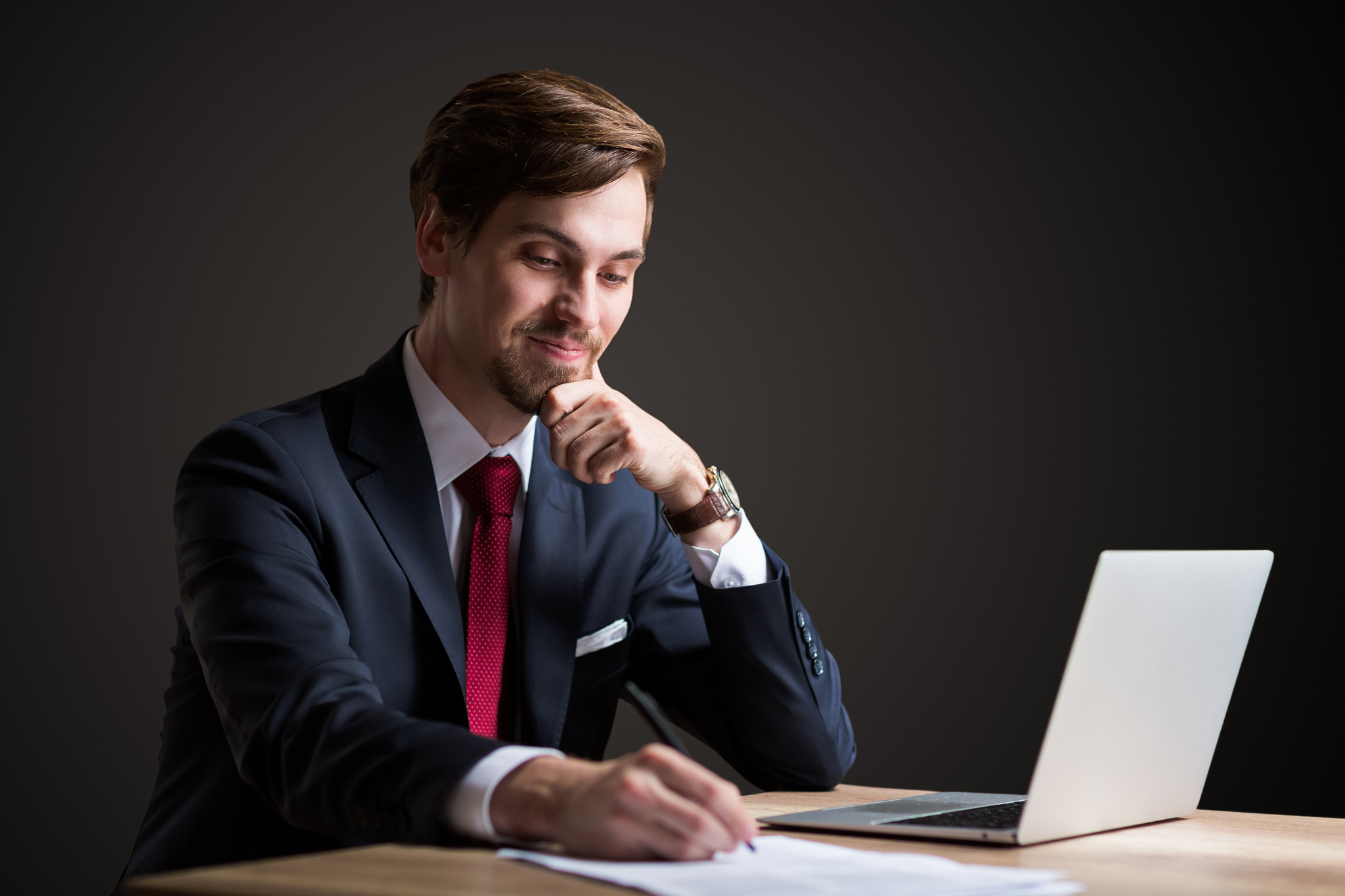 Studyjna sesja biznesowa Bielsko, portret biznesowy bielsko, portret biznesowy bielsko, meska sesja portretowa bielsko, sesja biznesowa bielsko, fotografia wizerunkowa bielsko, fotografia czechowice, fotografia portretowa bielsko, sesja biznesowa katowice, zdjecia portretowe, fotografia brandingowa bielsko, fotograf ludzi slask, fotografia reklamowa bielsko, fotograf czechowice, fotografia bielsko, sesje biznesowe bielsko, www.jacekbieniek.com
