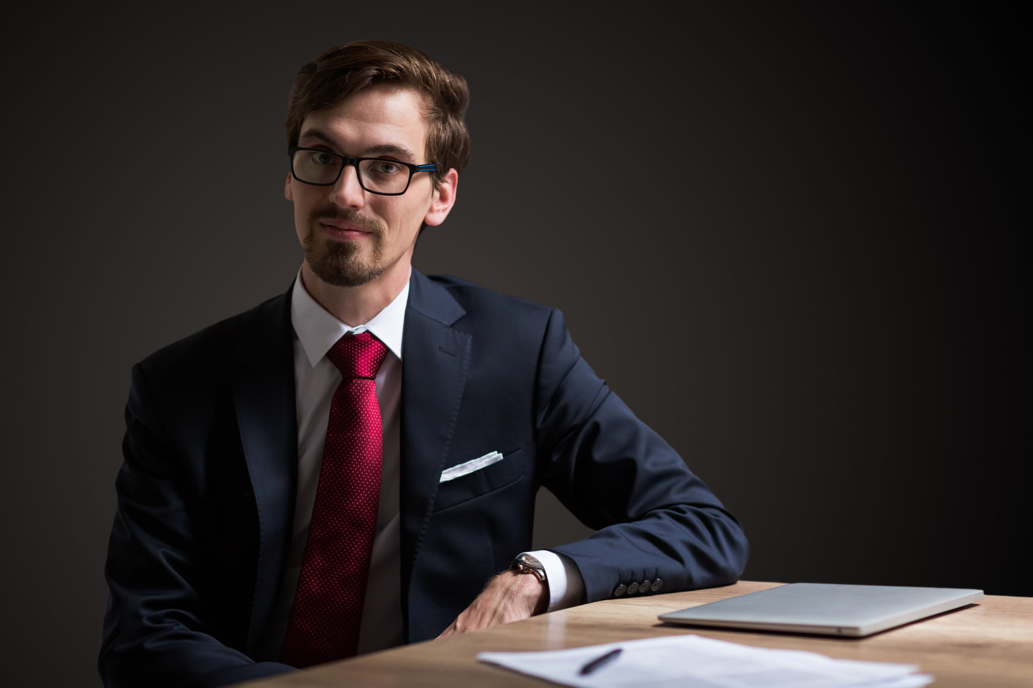 Studyjna sesja biznesowa Bielsko zdjecia wizerunkowe Studyjna sesja biznesowa Bielsko, portret biznesowy bielsko, portret biznesowy bielsko, meska sesja portretowa bielsko, sesja biznesowa bielsko, fotografia wizerunkowa bielsko, fotografia czechowice, fotografia portretowa bielsko, sesja biznesowa katowice, zdjecia portretowe, fotografia brandingowa bielsko, fotograf ludzi slask, fotografia reklamowa bielsko, fotograf czechowice, fotografia bielsko, sesje biznesowe bielsko, www.jacekbieniek.com