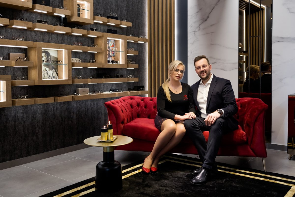 Optyk Karolina Tychy, Optyk Karolina w Tychach, optyk VIP, optyk karolina VIP, salon optyczny VIP, Mercado Park Tychy, salon optyczny Karolina, fotograf slask, zdjecia reklamowe slask, zdjecia reportazowe slask, fotografia reklamowa tychy, zdjecia reklamowe tychy, zdjecia reportazowe tychy, fotografia reklamowa slask, fotografia reklamowa bielsko, Magia Obrazu, Bieniek fotografia