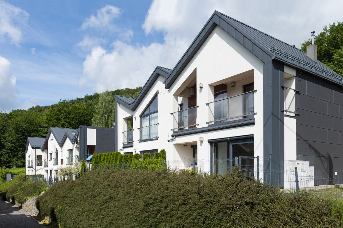 Zdjęcia architektury Bielsko, apartamenty szczyrk fotografia, zloty widok szczyrk zdjęcia, sesja apartamentow szczyrk, zdjecia apartamentow bielsko, zdjecia hoteli bielsko, zdjecia dla hoteli slask, fotografia hoteli slask, fotograf hotel slask, Zdjecia architektury Bielsko, Fotografowanie wnetrz mieszkan bielsko, zdjecia dla hoteli slask, fotografowanie nieruchomosci bielsko, sesje architektury pszczyna, zdjecia mieszkan pszczyna, zdjecia nieruchomosci slask, fotografia architektury slask