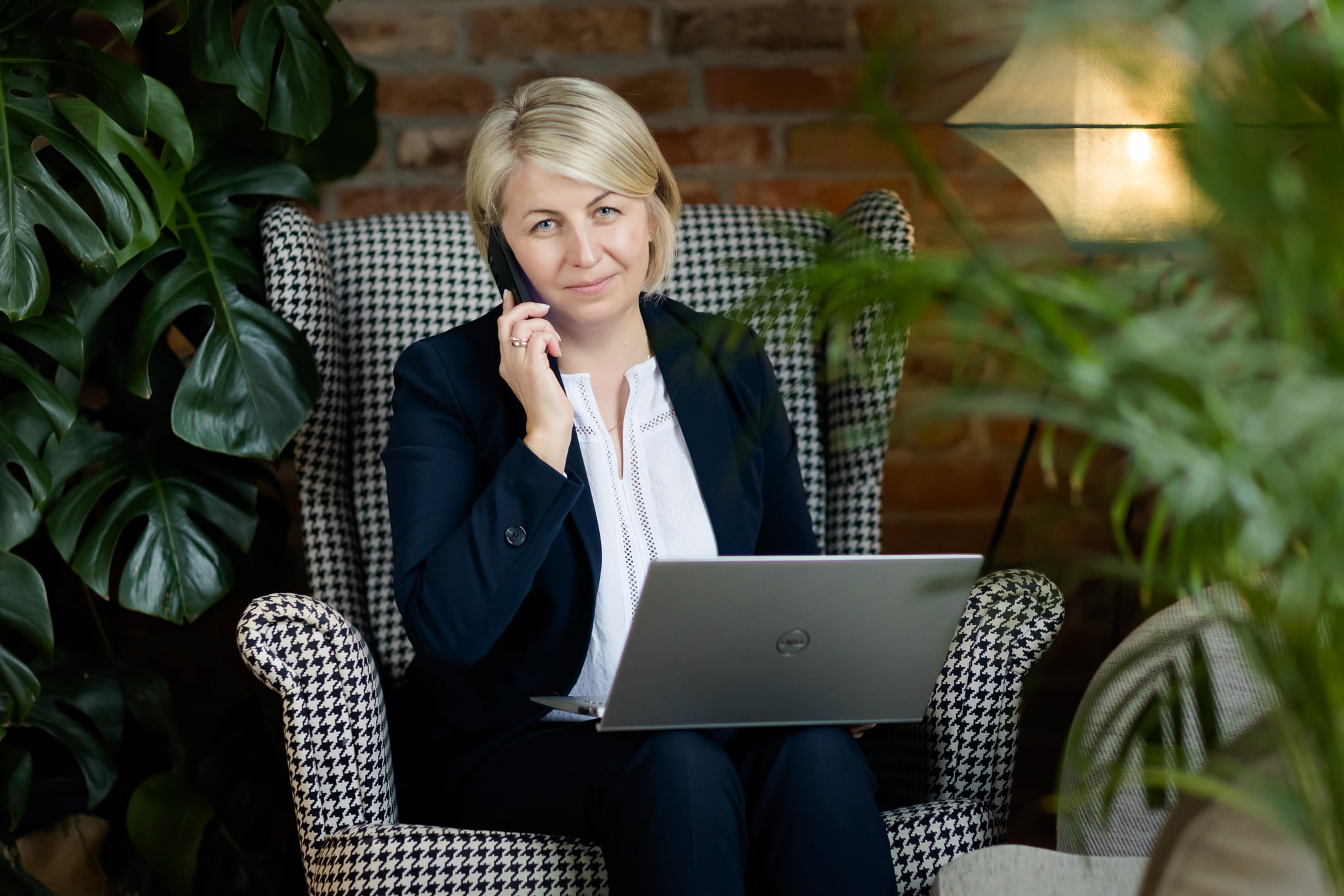 sesja biznesowa w kawiarni, Grunt Bielsko, Kawiarnia Grunt sesja, zdjęcia biznesowe bielsko, sesja wizerunkowa bielsko, zdjecia wizerunkowe bielsko, fotografia wizerunkowa bielsko, sesje wizerunkowe bielsko, fotografia brandingowa slask, sesja brandingowa slask, fotografia brandingowa bielsko, personal branding photography, portret biznesowy bielsko, sesja biznesowa bielsko