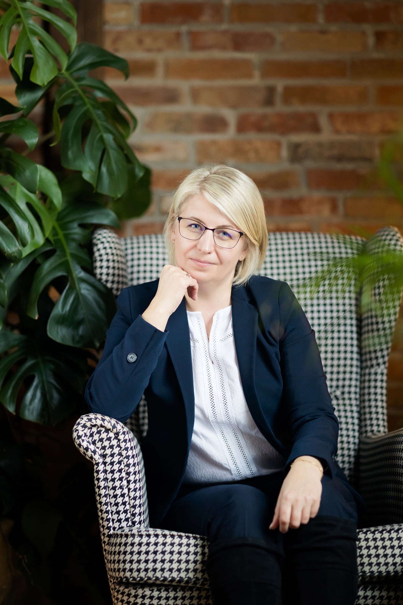 sesja biznesowa w kawiarni, Grunt Bielsko, Kawiarnia Grunt sesja, zdjęcia biznesowe bielsko, sesja wizerunkowa bielsko, zdjecia wizerunkowe bielsko, fotografia wizerunkowa bielsko, sesje wizerunkowe bielsko, fotografia brandingowa slask, sesja brandingowa slask, fotografia brandingowa bielsko, personal branding photography, portret biznesowy bielsko, sesja biznesowa bielsko