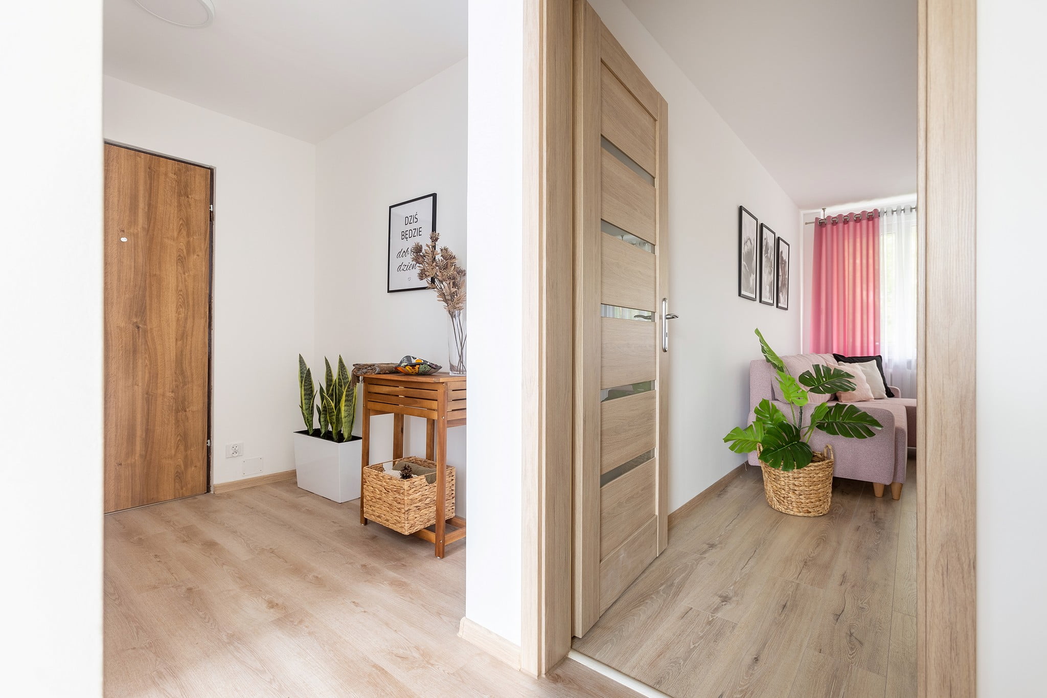 sesje mieszkania na wynajem, zdjecia mieszkan czechowice, fotografia wnetrz czechowice, Zdjecia architektury Bielsko, zdjęcia mieszkań bielsko, fotografia mieszkań bielsko, zdjecia nieruchomosci katowice, fotografia nieruchomosci katowice, Fotografowanie wnetrz mieszkan bielsko, fotografowanie nieruchomosci bielsko, zdjecia nieruchomosci slask, fotografia architektury slask, magiaobrazu, dobry fotograf bielsko, fotografia reklamowa bielsko, zdjecia reklamowe bielsko, zdjecia reklamowe slask, zdjecia mieszkan bielsko, fotografia reklamowa slask