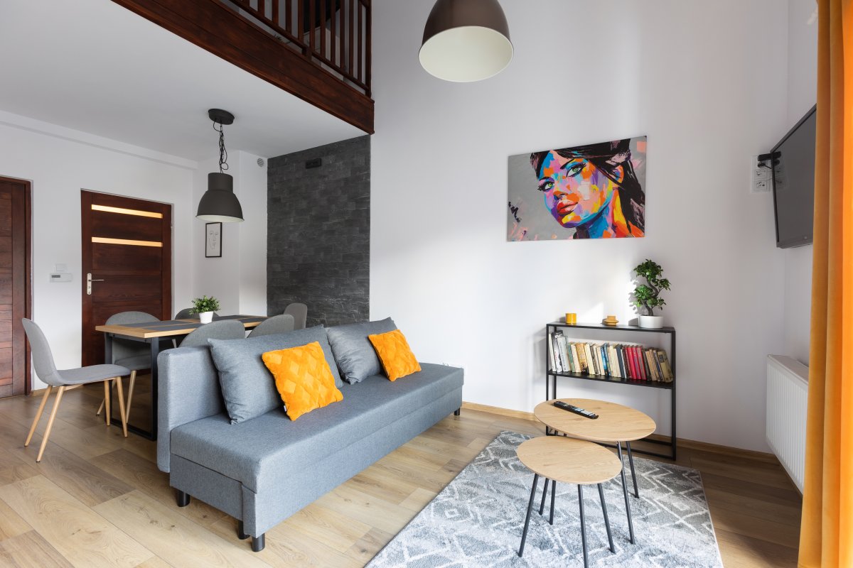 Sesja pięknych apartamentów Szczyrk. Wnętrza w otoczeniu górskiej zieleni