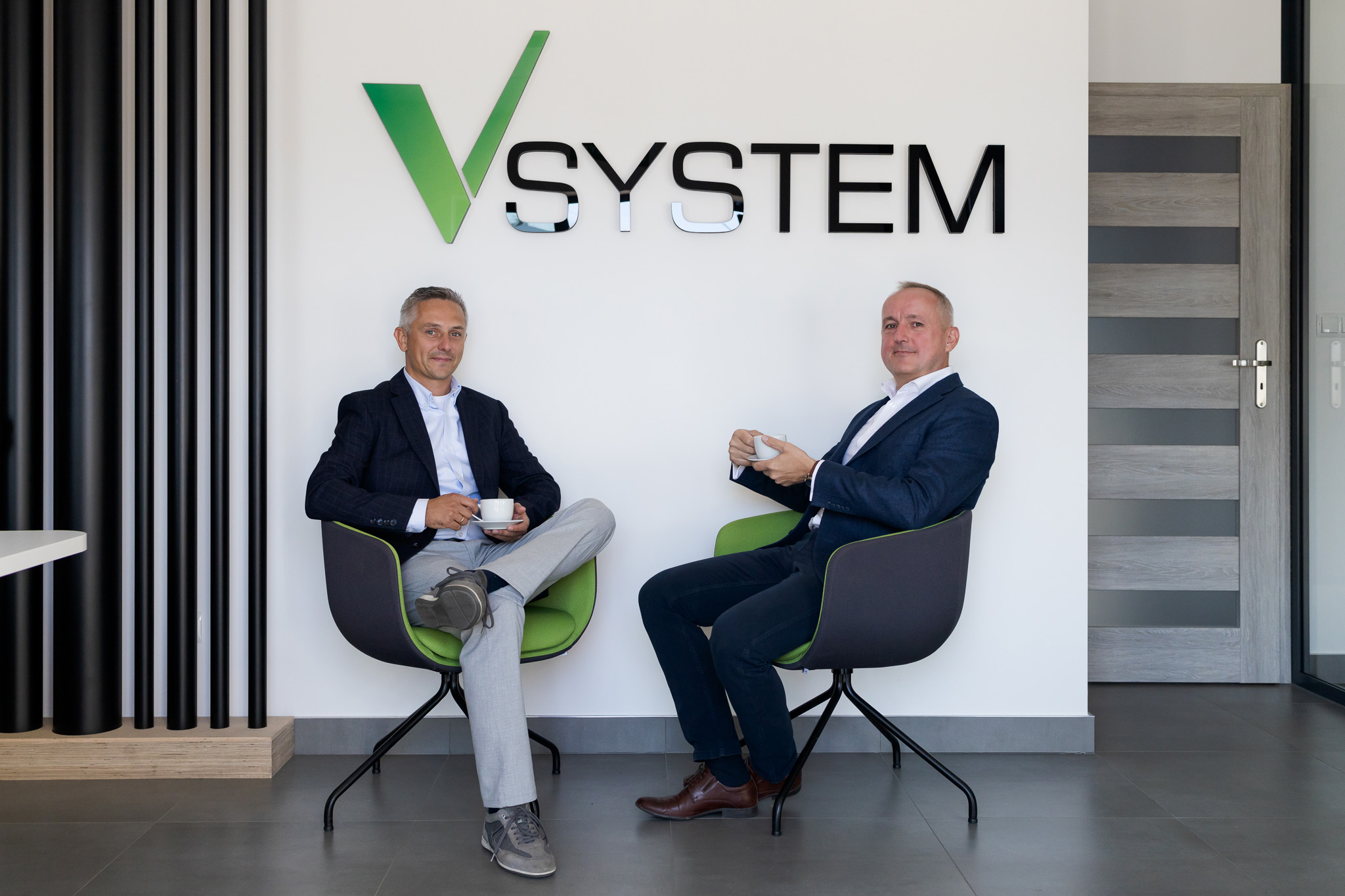 Sesje dla firm - V SYSTEM BIELSKO 22 Sesje dla firm Bielsko - Fotografia wizerunkowa dla firmy V System, fotograf Magia Obrazu